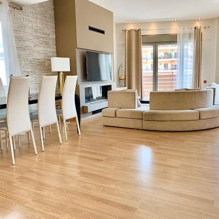 Cozy Apartment With Parking Near The City Center Athens Exterior photo