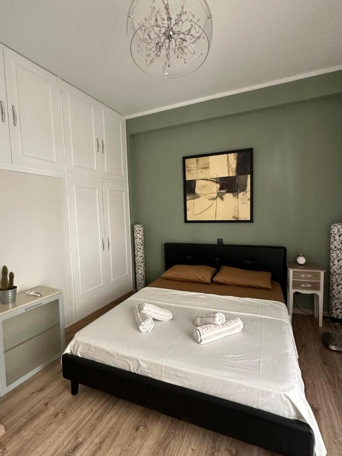 Cozy Apartment With Parking Near The City Center Athens Exterior photo