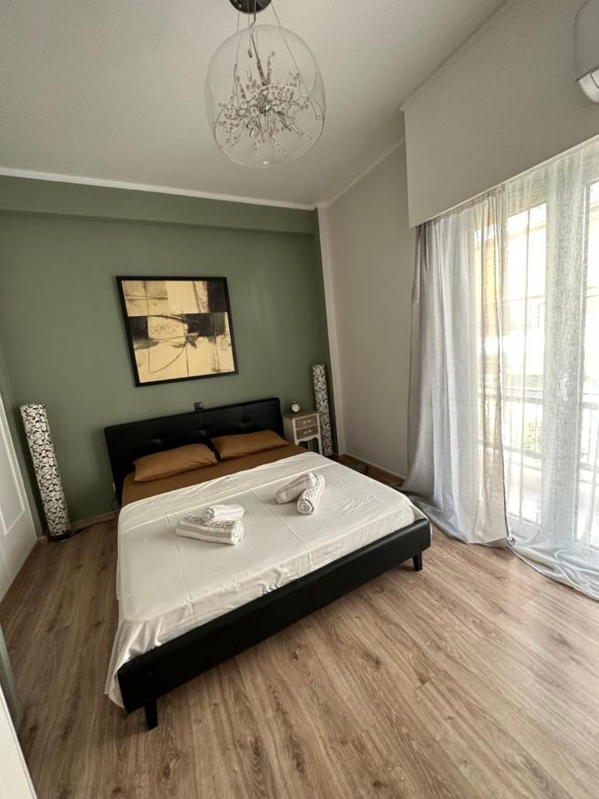 Cozy Apartment With Parking Near The City Center Athens Exterior photo