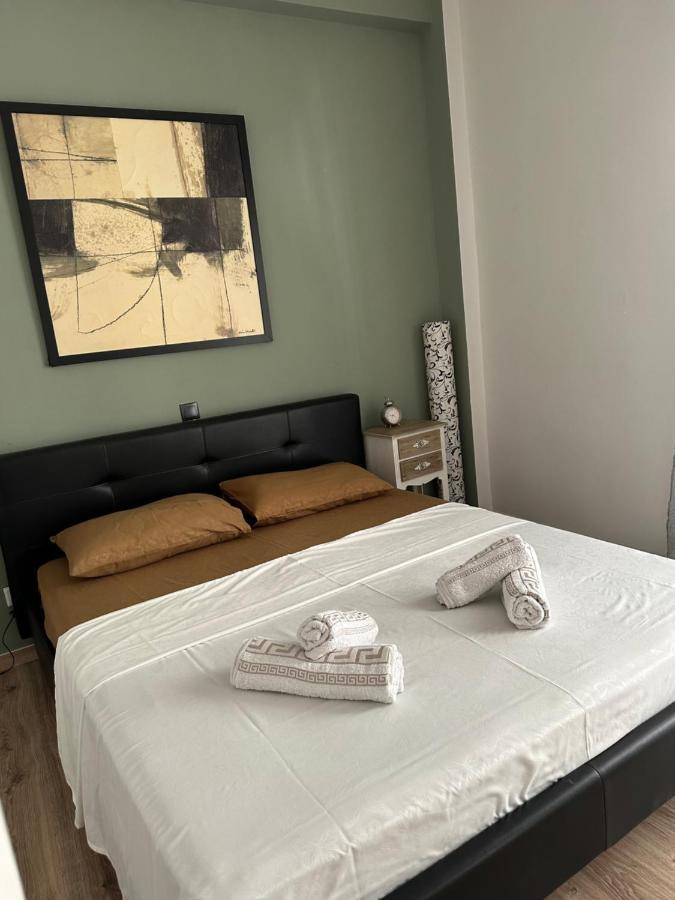 Cozy Apartment With Parking Near The City Center Athens Exterior photo